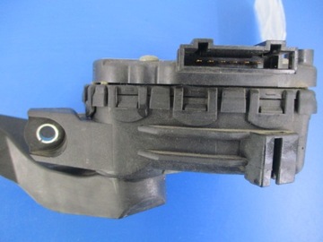 фото thumb №4, Audi a4 b5 рестайлинг потенциометр газа 8d1721523f 6pin