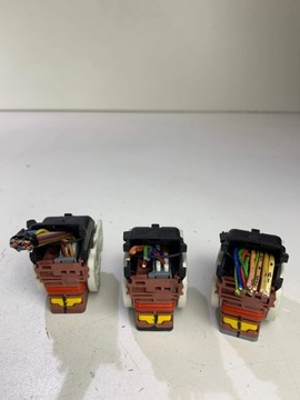 фото thumb №6, Штекеры штекер разъём коробка предохранителей bsm r09 peugeot 207 citroen c