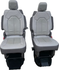 фото thumb №1, Chrysler pacifica ii 16- сидіння лівий задня ii ряд шкіра