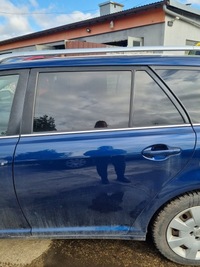 фото thumb №1, Avensis t25 03-06 8p4 универсал дверь левый зад lt eu