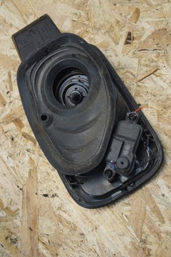 фото thumb №8, Крышка заливка топлива audi a4 b9 8w0809906