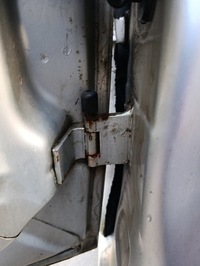 фото thumb №1, Петля дверь задний левый нижний opel astra h