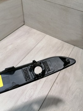 фото thumb №8, Evoque планка бампер левый зад m8d2-17d753