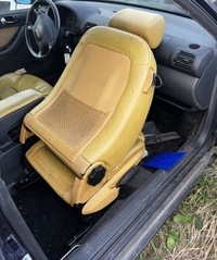 фото thumb №7, Сиденья диван обшивки кожа audi a3 8l 3дверь 96-00