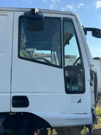 фото thumb №1, Дверь правое полный iveco eurocargo trakker