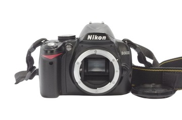 NIKON D3000 - пробег 7336 фото - обслужен
