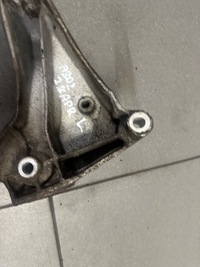 фото thumb №8, Кронштейн опора коробки левая audi a8 d2 2.8 apr 4d0399113aa