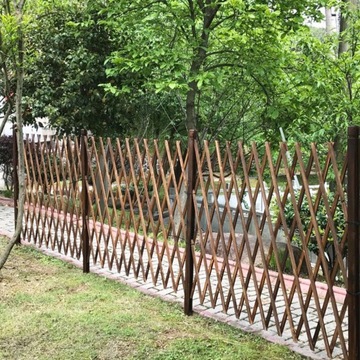 РОЖДЕСТВЕНСКАЯ ЕЛКА СТОЛБЫ ДЛЯ ЗАБОРА ДЕРЕВЯННЫЕ ШАРЫ ЗАБОР