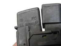 фото thumb №5, Замок бардачка пассажира mercedes w220