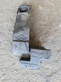 фото thumb №1, Шумоізоляція жабо праве clio iv 668340164r