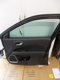 фото thumb №2, Дверь передние правое jeep compass 2017-