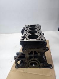 фото thumb №14, Блок двигуна audi vw seat skoda 1.6 tdi crk 04l023e