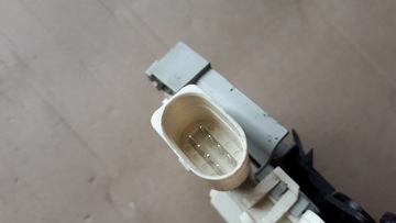 фото thumb №6, A4 b9 8w замок двері правий зад 8 pin a5 8w q5