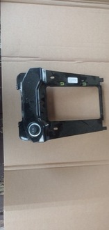 фото thumb №1, Рамка зарядний пристрій телефону in 12v vw t roc 2ga864263