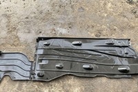 Левая накладка подвеска audi a3 8v1, 8vk 5q0825201l 2.0l дизель 110kw 2013 Киев, фото thumb