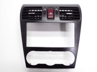 фото thumb №1, Решётка обдув рамка радио europa оригинал subaru xv i 13r