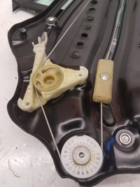 фото thumb №6, Механізм скла зад audi a5 cabrio 8f0839398c