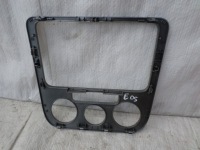 фото thumb №2, Рамка решётка защита vw eos 1q0858071e