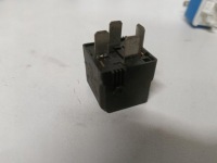 фото thumb №4, Реле mercedes-benz оригінальний номер a0025421319