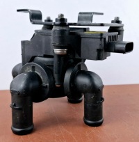 Купить Audi e-tron клапан воды 4ke963375h, фото thumb