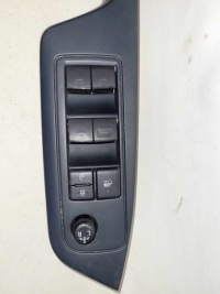 фото thumb №2, Переключатель окон toyota chr ch-r 84040-f4090