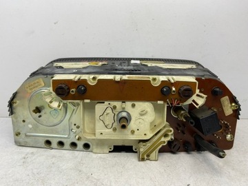 фото thumb №9, Mercedes w201 190 спидометр приборы obrotomierz a2015400947