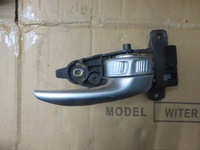 фото thumb №1, Ручка внутрішня правий перед jeep renegade x