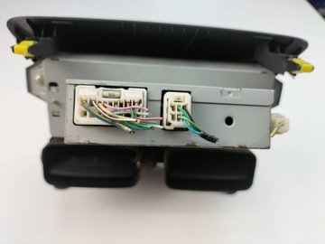 фото thumb №11, Консоль середня радіо toyota avensis 8611005020