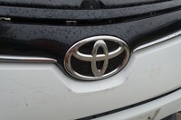 фото thumb №7, Toyota proace city бампер передний оригинал верхний решётка радиатора