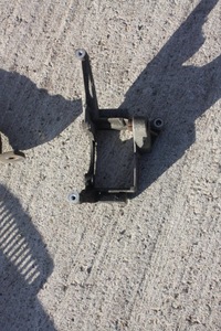 фото thumb №1, Лапи насоса усилителя audi a6 c5 2,8 v6