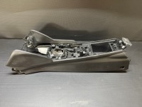 фото thumb №1, Підлокітник alfa romeo giulia quadrifoglio 156121183