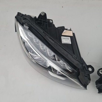 фото thumb №3, Лампа ліва права перед mercedes c клас w205 повний led ils комплект