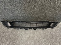 фото thumb №1, Решітка бампера середня нижня tesla model y