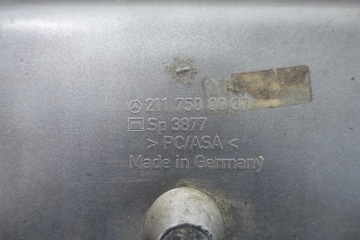 фото thumb №7, Mercedes e w211 sedan накладка крышки багажника 2117500037