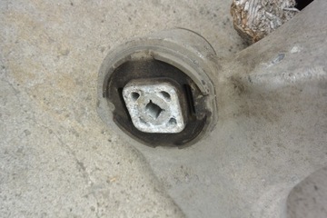 фото thumb №11, Підрамник балка підвішування зад tesla модель s 12-16