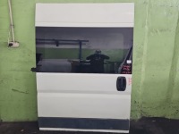 фото thumb №1, Дверь сдвижные правое боковой peugeot boxer ii