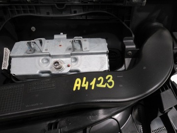 фото thumb №8, Vw amarok 2h консоль + подушки + ремни 2h0819723b