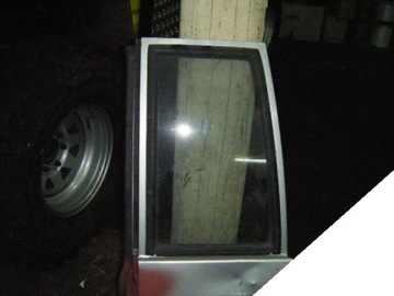 фото thumb №1, Isuzu trooper 91r стекло з дверь правых задних