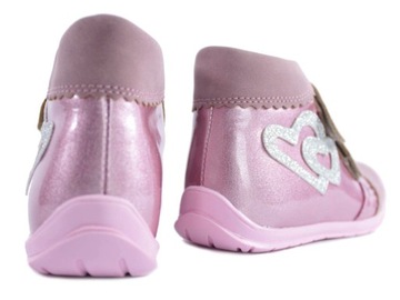 ДЕТСКАЯ ОБУВЬ 29 PINK HEARTS TURNICE KORNECKI 6143-22