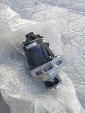 фото thumb №8, Клапан egr jeep 3,0crd cherokee 11- pierburg 7.24809.80.0