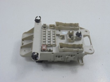 фото thumb №10, Toyota rav4 ii 00-03 коробка предохранителей