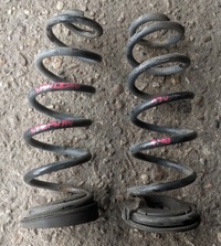 фото thumb №1, Dacia sandero ii stepway 1.4b 13r пружины подвеска задняя комплект