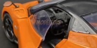 PAGANI Zonda F 1:24 модель Motormax 73369 оранжевый