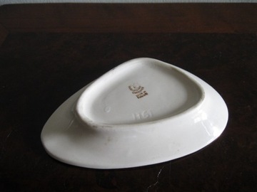 СТАРАЯ ПЕПЕЛЬНИЦА ХОДЗЕЖ ПИКАСИАК, 1960-е гг.