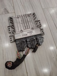 фото thumb №1, Бортовой компьютер блок управления 237102426r s180153104a renault scenic iii megane iii