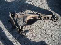 фото thumb №2, Volvo v40 рестайлинг 1.8 16v 99-04 поворотный кулак ступица правые зад