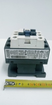 LC1D12 Релейный контактор Schneider 230В 25А