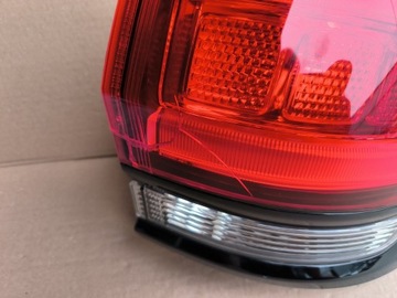 фото thumb №3, Jeep grand cherokee wk2 рестайлінг лампа зад задня права пошкоджена