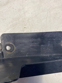 фото thumb №3, Дефлектор радиатора правый range rover velar l560 j8a2-001a04-ab