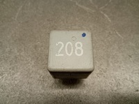 фото thumb №1, 8a0951253b реле насоса топлива audi a8 d2